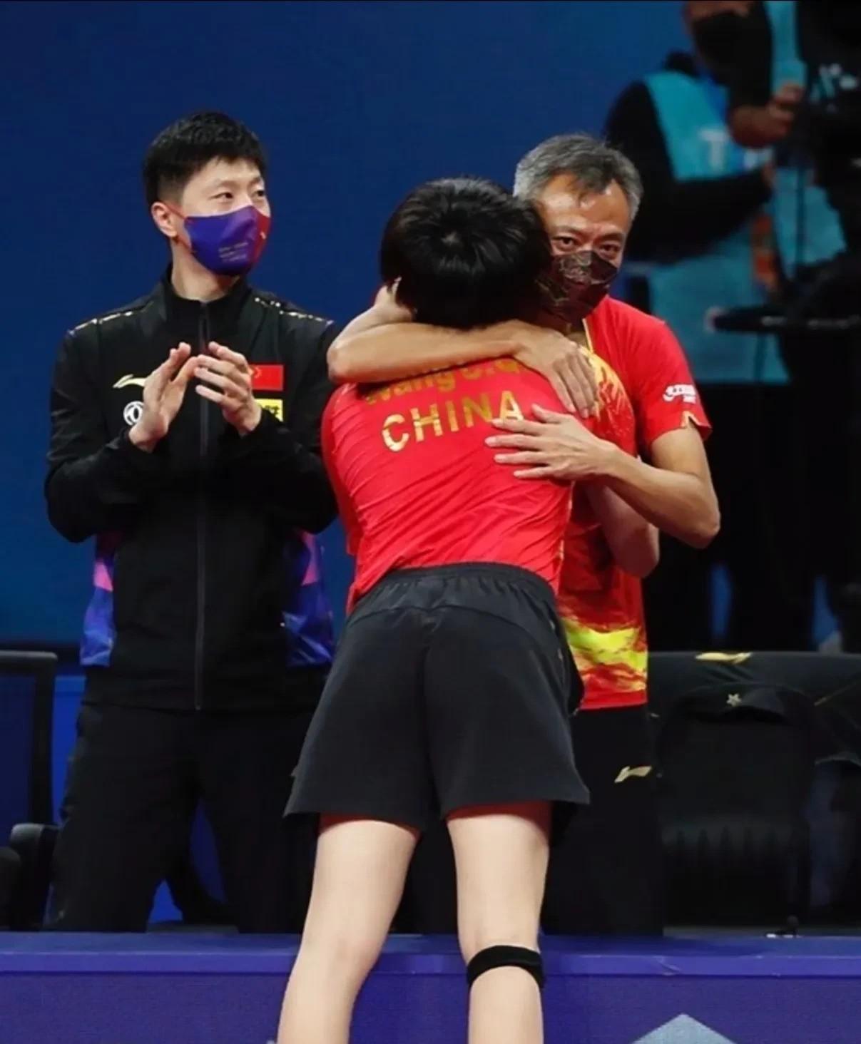 国家队迎来一场悬殊的乒乓球对决