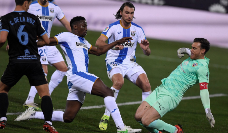 阿尔梅里亚逆转胜利,实力有所突破 阿尔梅里亚逆转胜利,实力有所突破