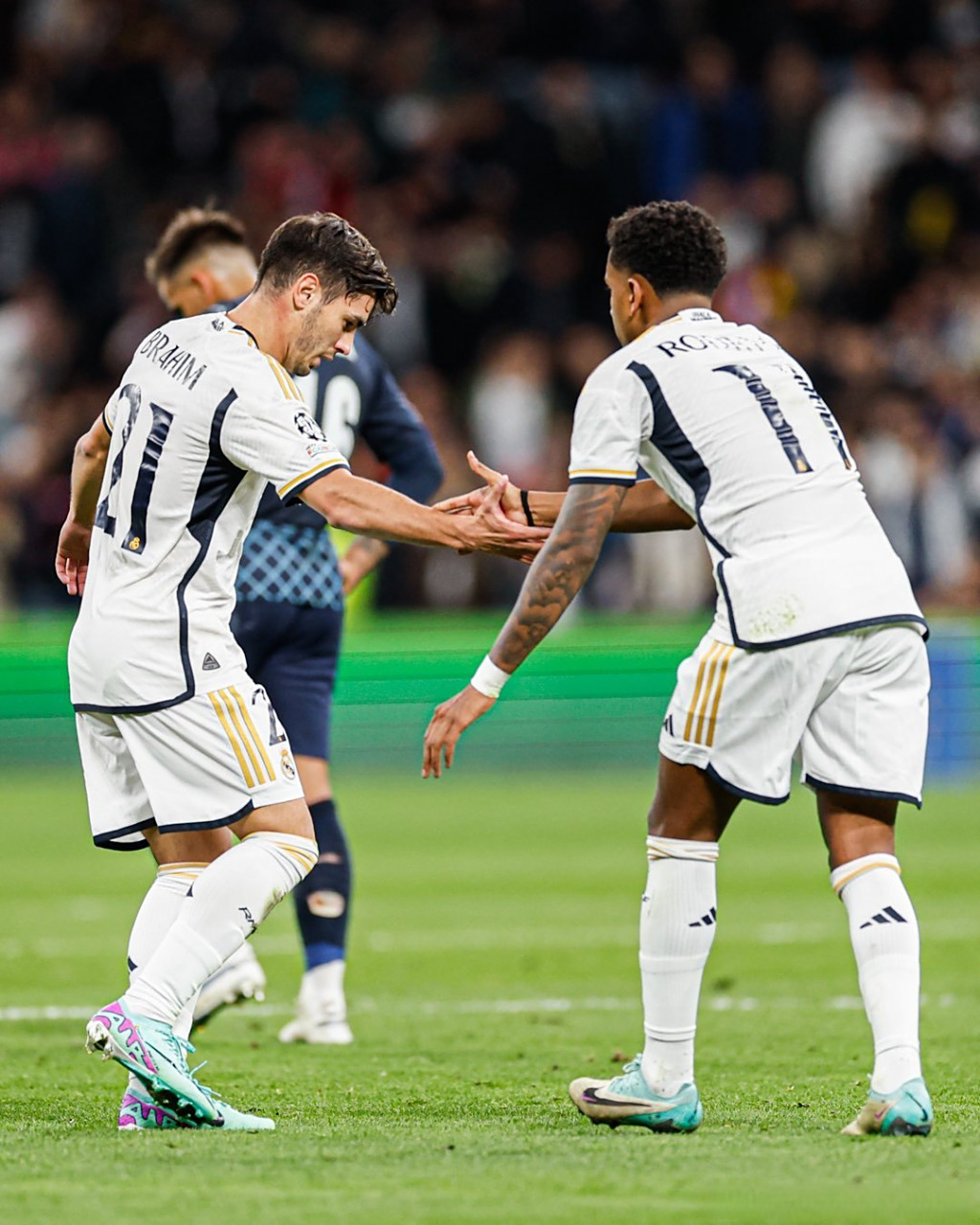 皇马对阵瓦伦西亚的争斗:双方对决 皇马对阵瓦伦西亚的争斗:双方对决