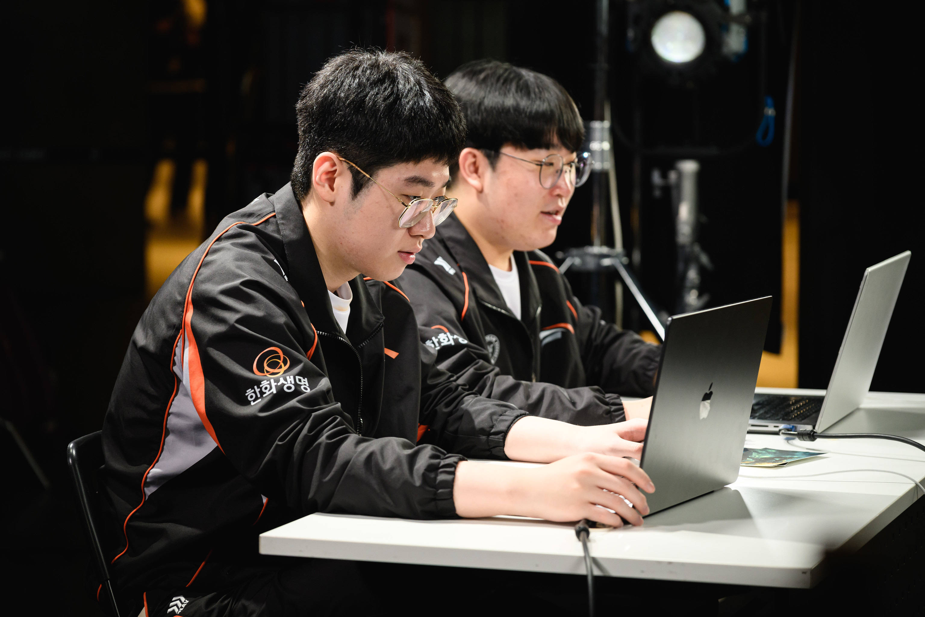 TES碾压HLE,Zeus操刀奇招英雄翻盘全球总决赛3:1(柏林) TES碾压HLE,Zeus操刀奇招英雄翻盘全球总决赛3:1(柏林)