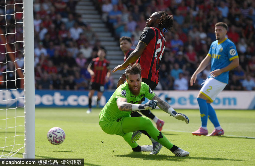 热刺艰难逼平伯恩茅斯,主场实力不济 热刺艰难逼平伯恩茅斯,主场实力不济