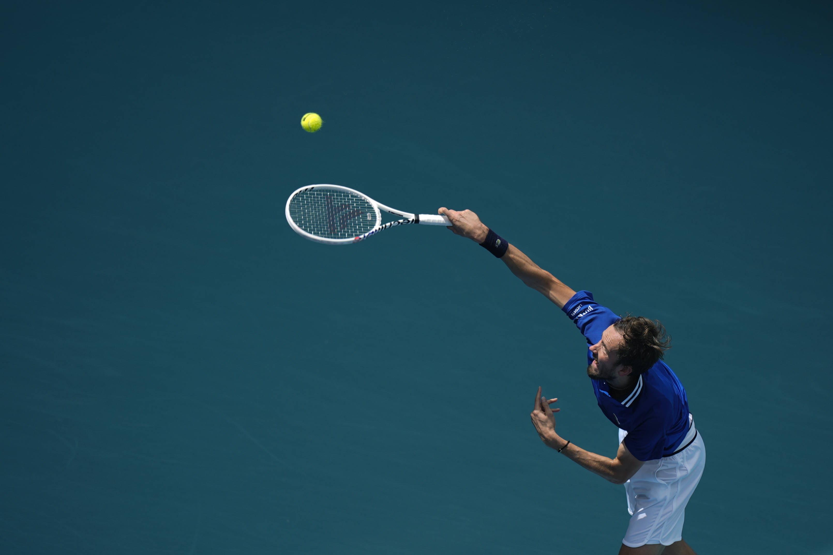 意大利网球队完胜世界网球队,梅德韦杰夫关键制胜的简单介绍 意大利网球队完胜世界网球队,梅德韦杰夫关键制胜的简单介绍