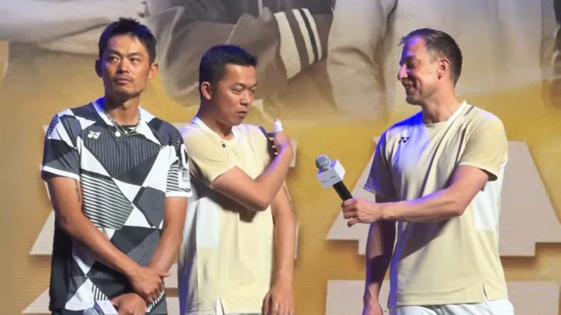 关于中国羽毛球队血洗法国羽毛球队,陶菲克送出助攻的信息 关于中国羽毛球队血洗法国羽毛球队,陶菲克送出助攻的信息