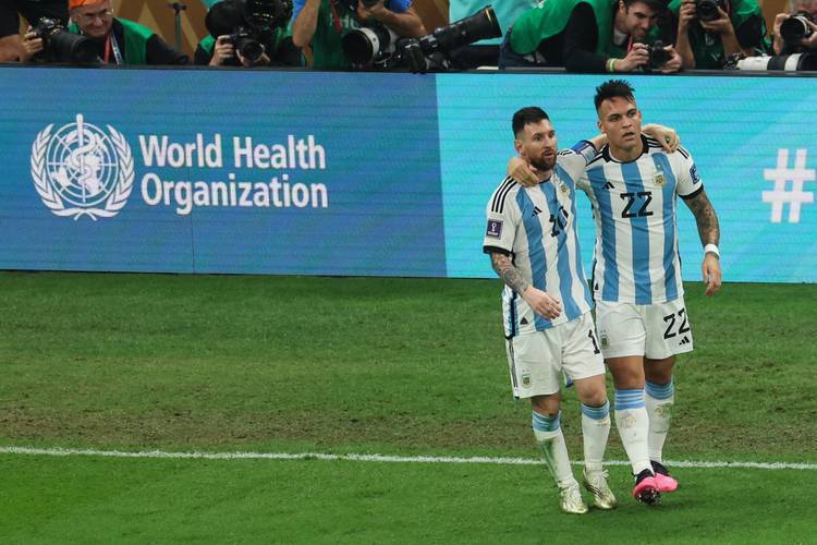 智利翻盘乌拉圭,科瓦契奇一己之力扛起全队的简单介绍 智利翻盘乌拉圭,科瓦契奇一己之力扛起全队的简单介绍